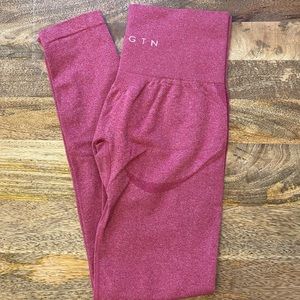 Magenta NVGTN contour seamless leggings